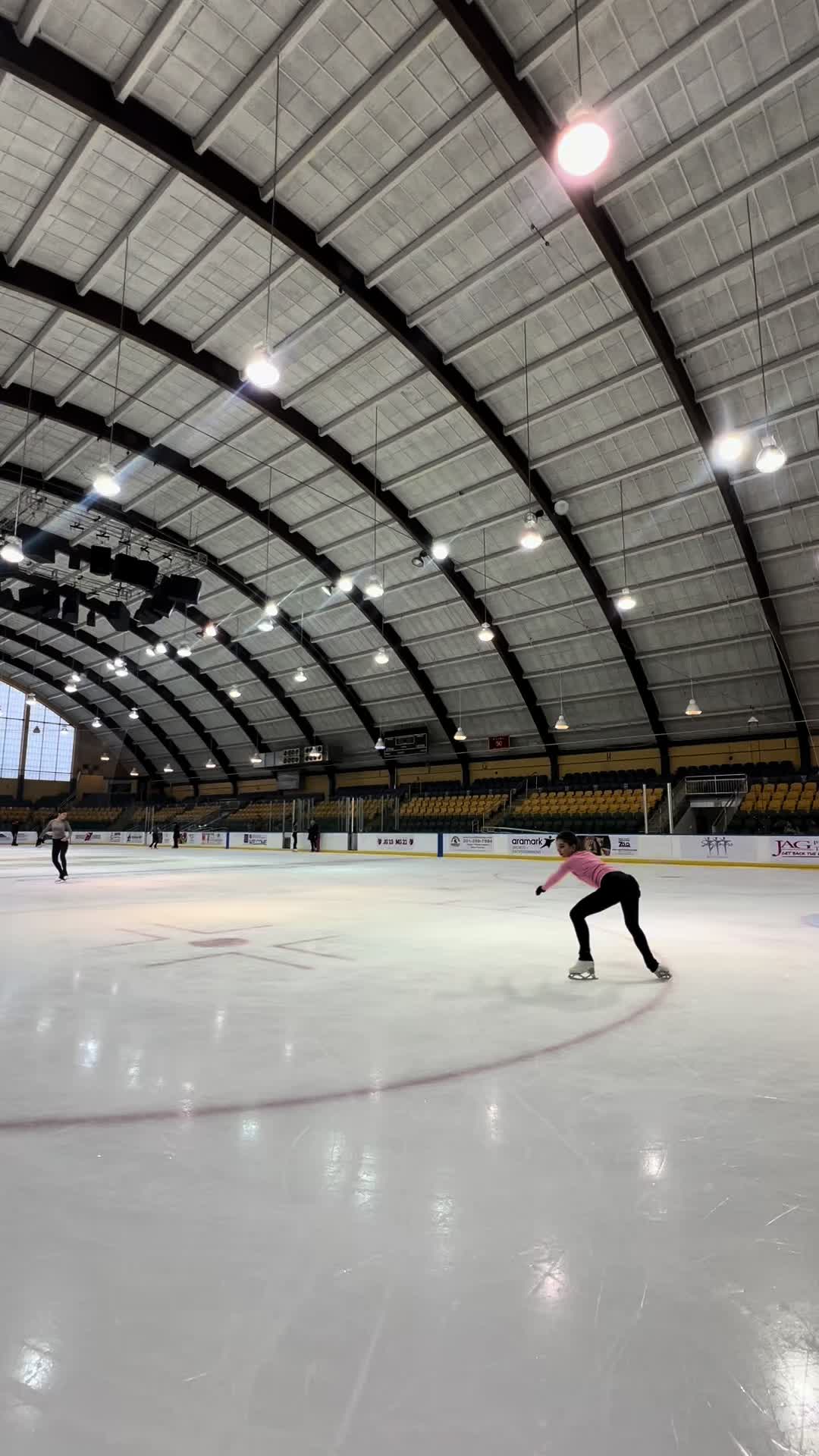 @mia🌟⛸️