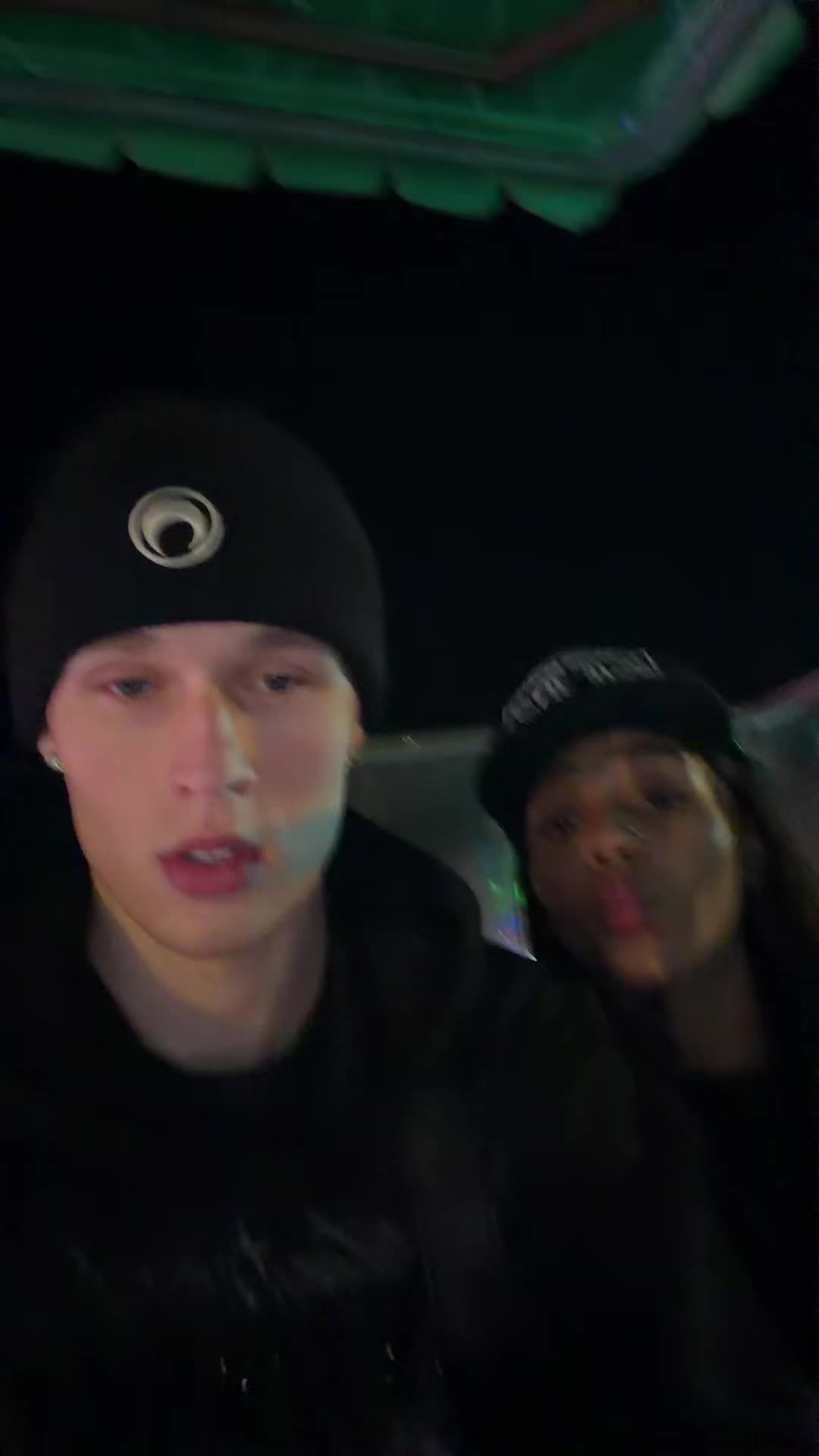 @whiteboyem