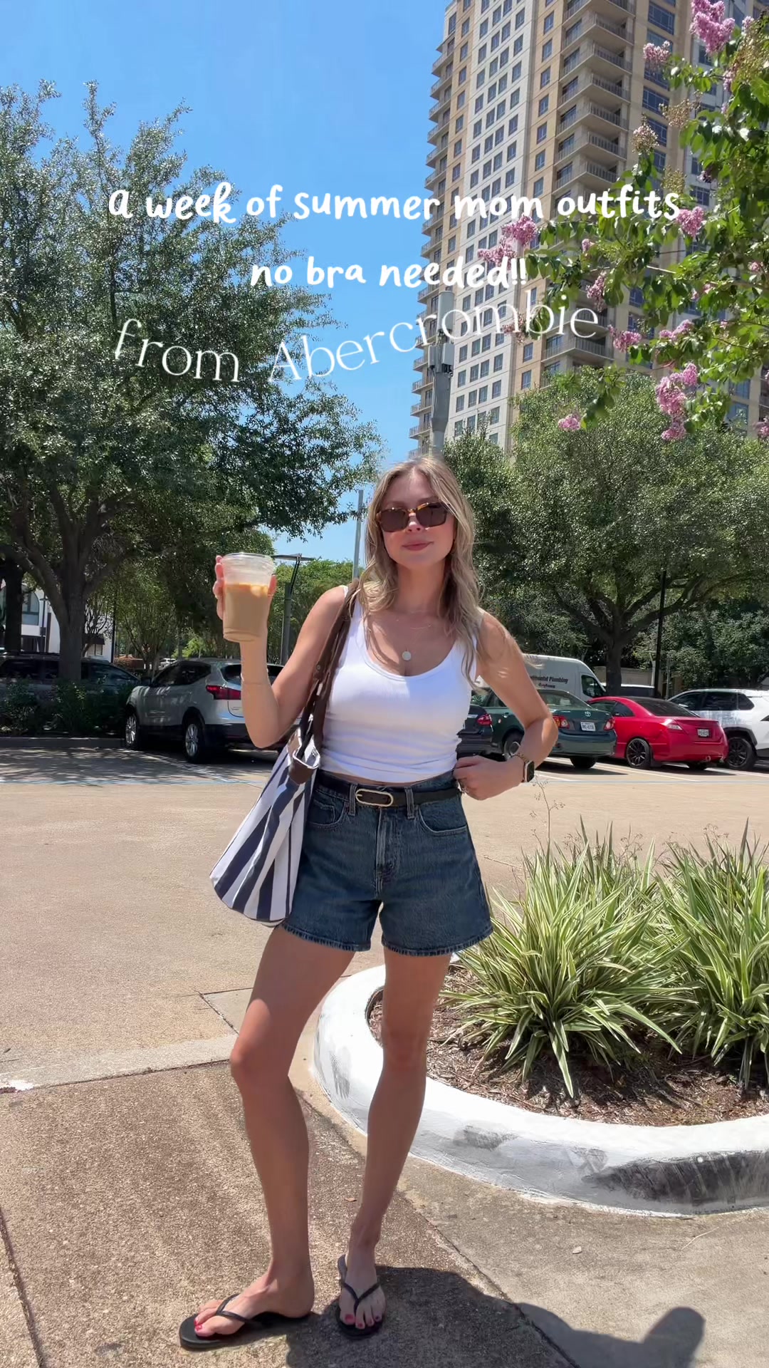 @Cheyenne | Mom Outfits