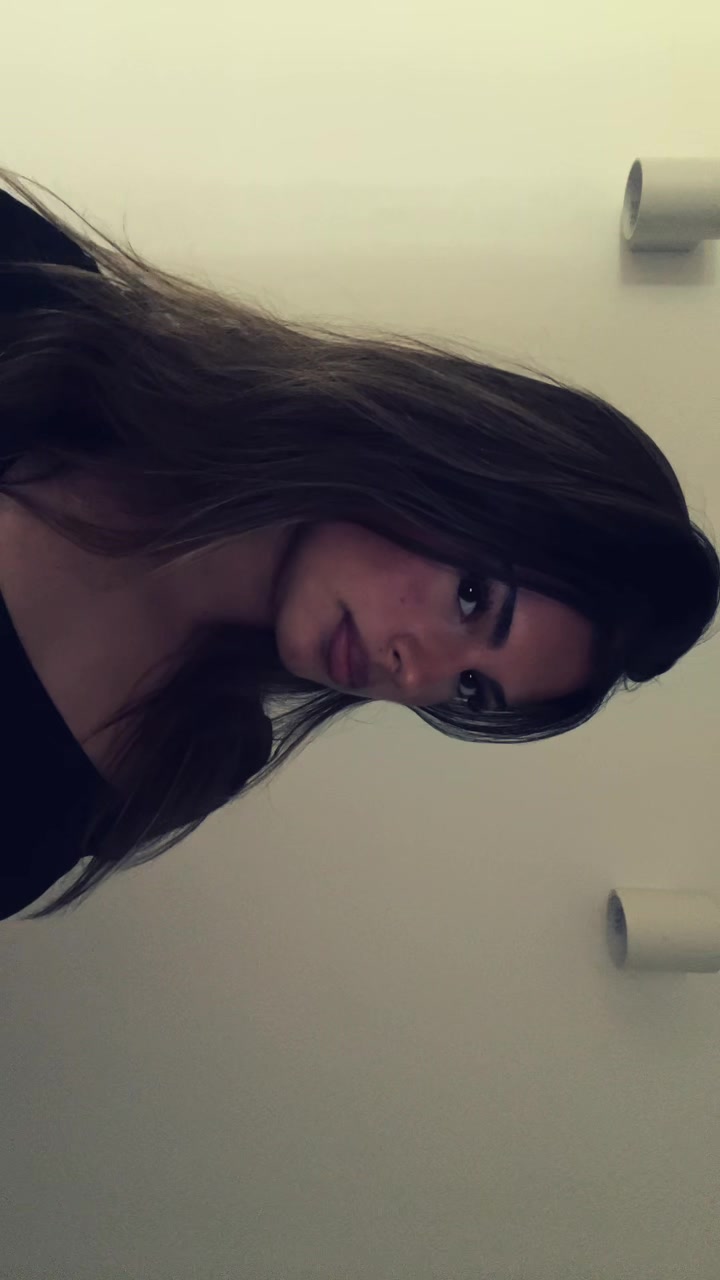 @melina98