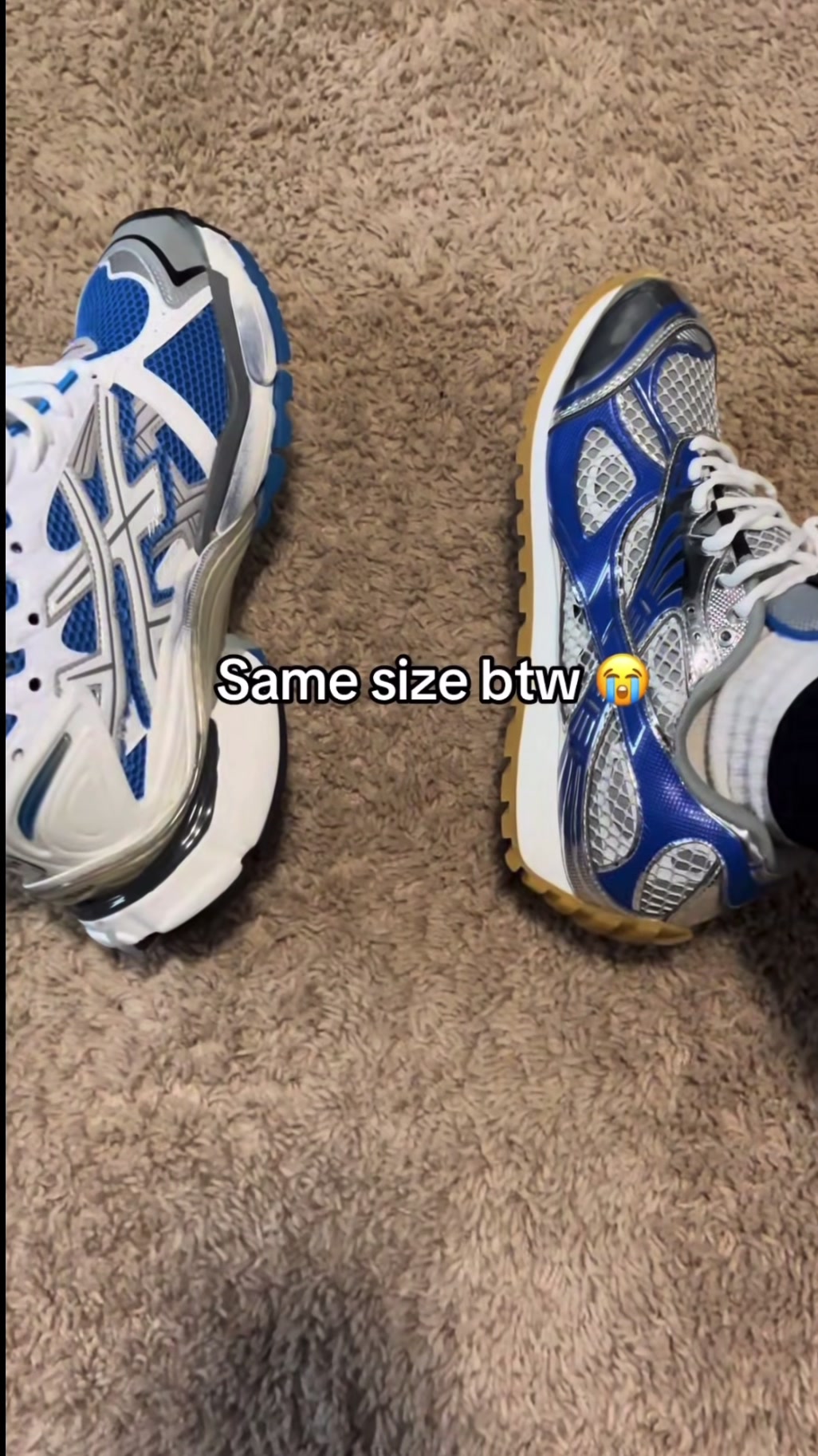 @⃟