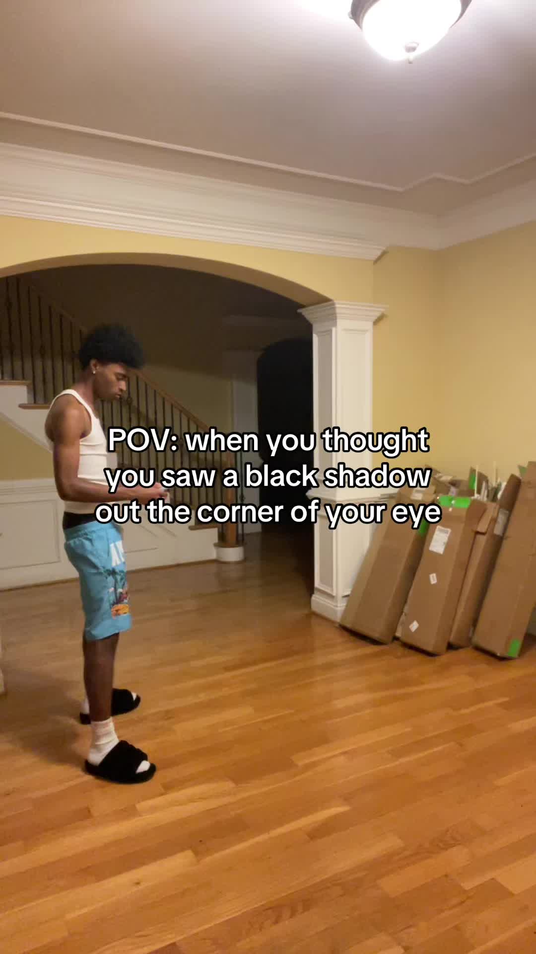@⃟