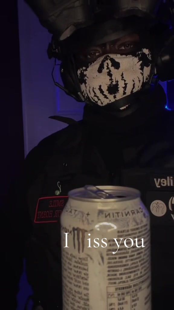 @AtraRiley🥀