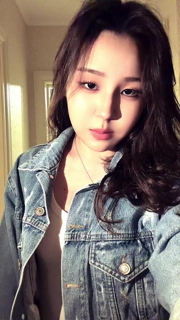 @minabj_