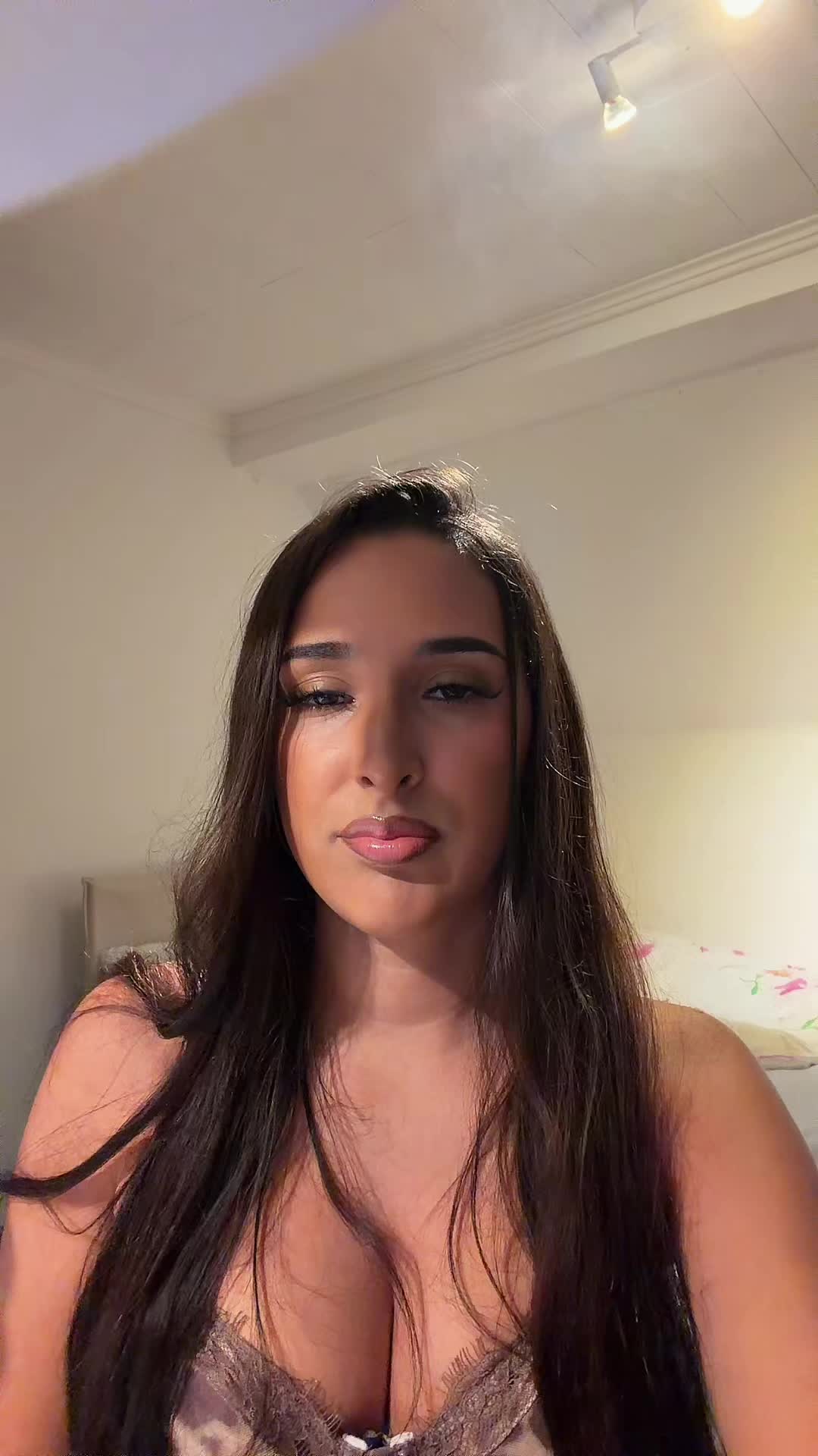 @Larissa🇧🇷