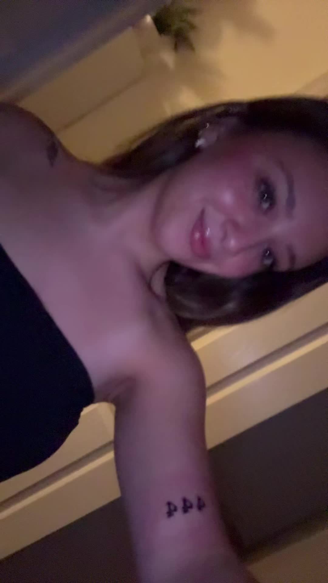 @cayleigh:)