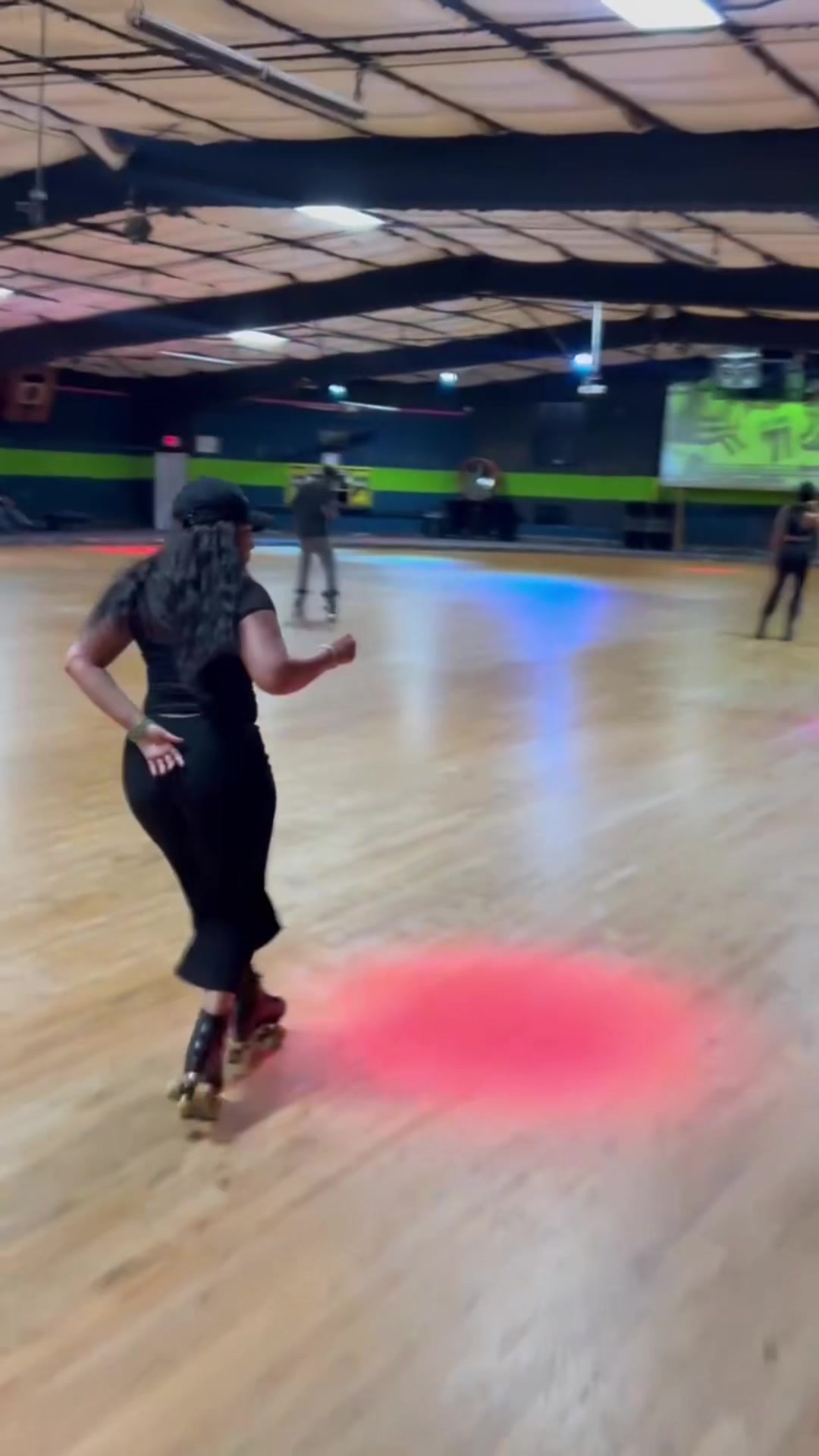 @TatiDondada | Learn to Skate🛼