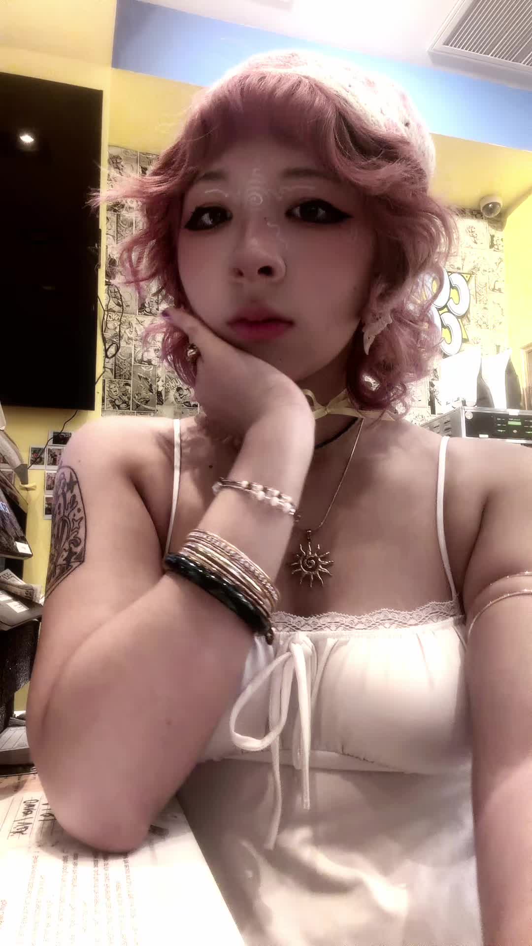 @artemis_yay