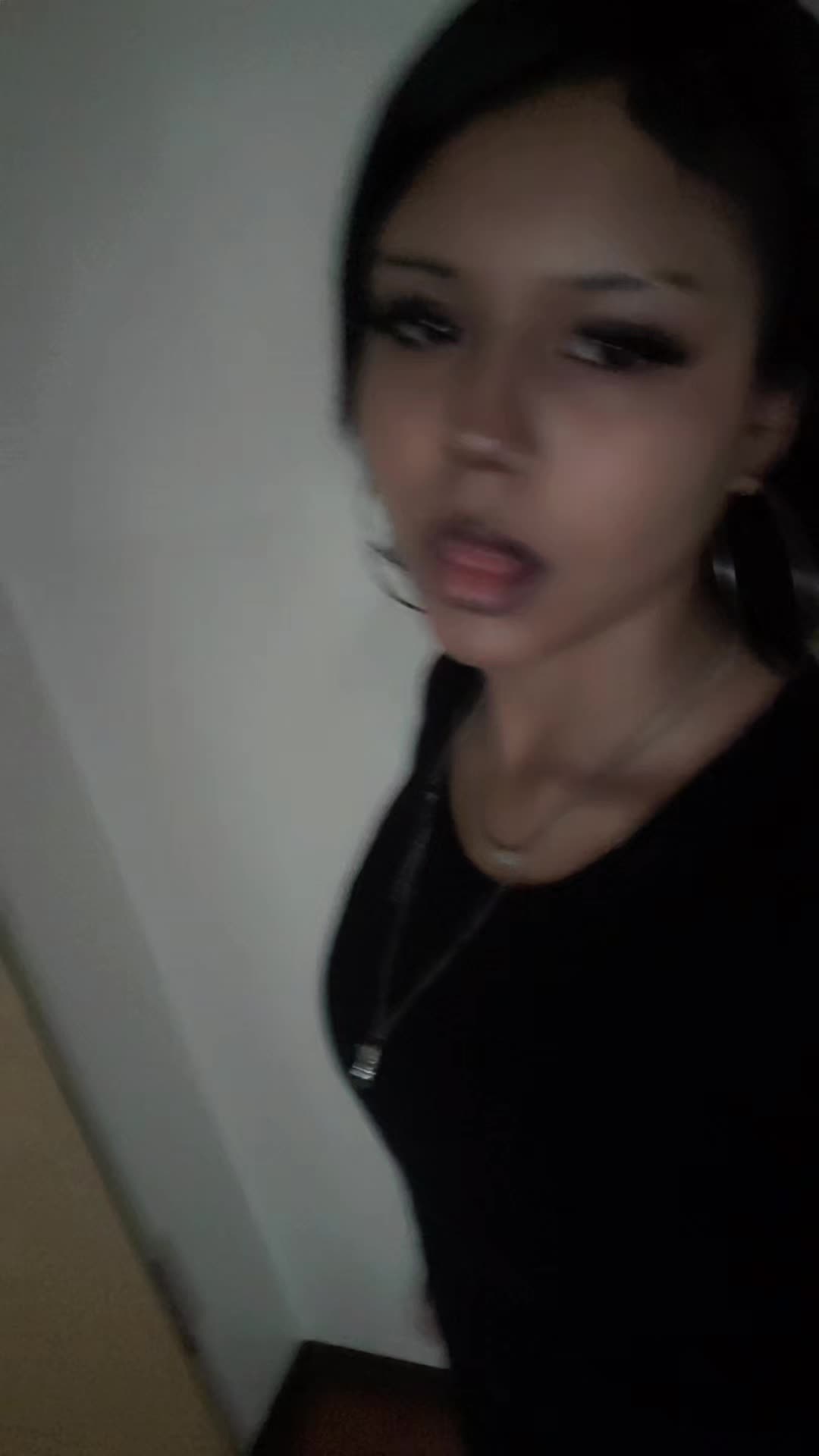 @Rena