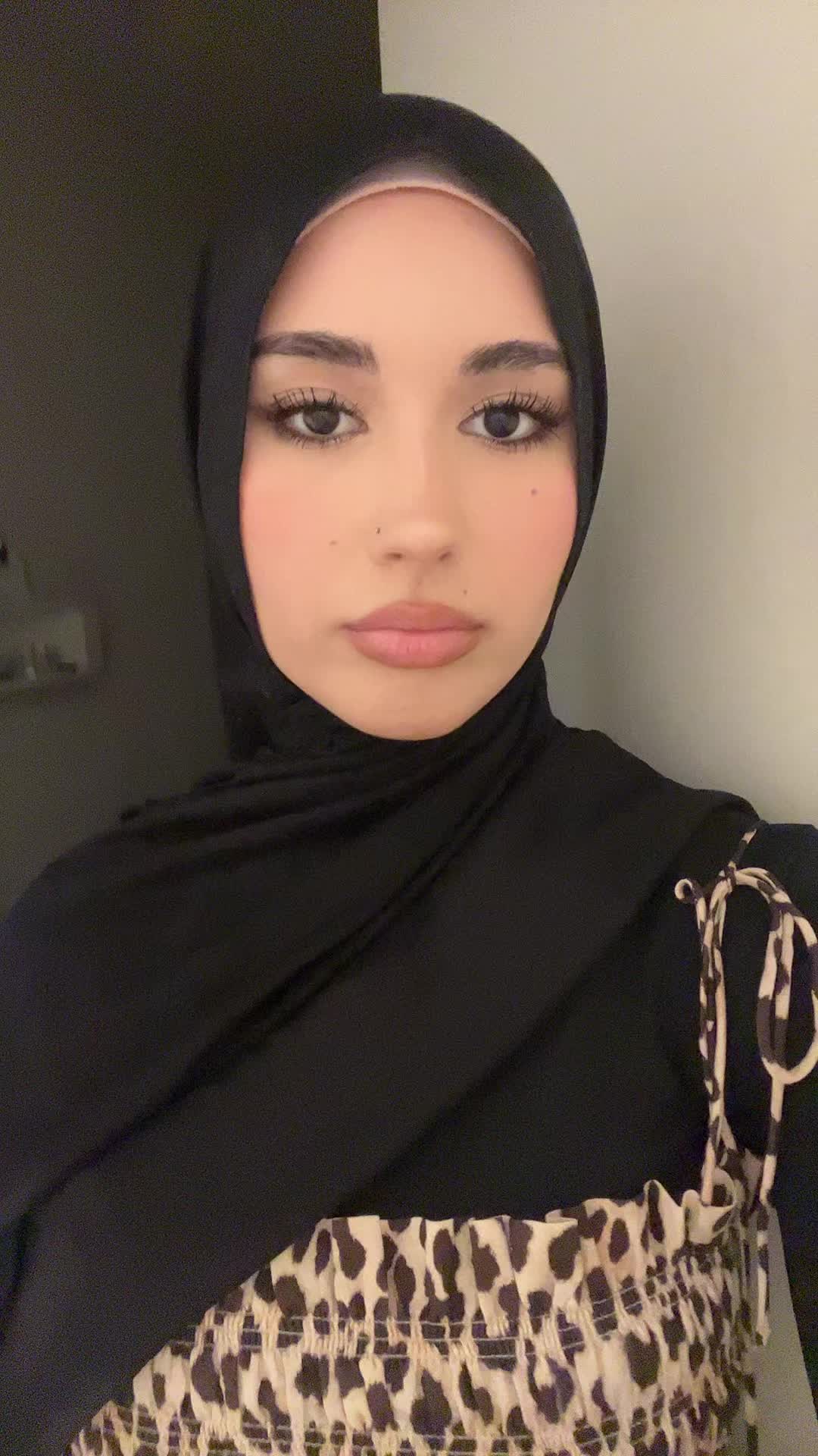 @<3