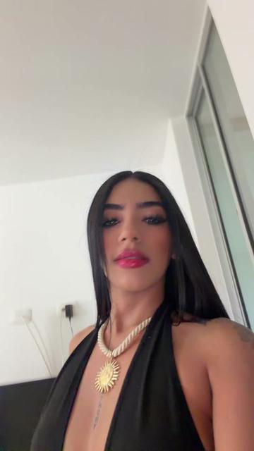 @Sharol💸🥹