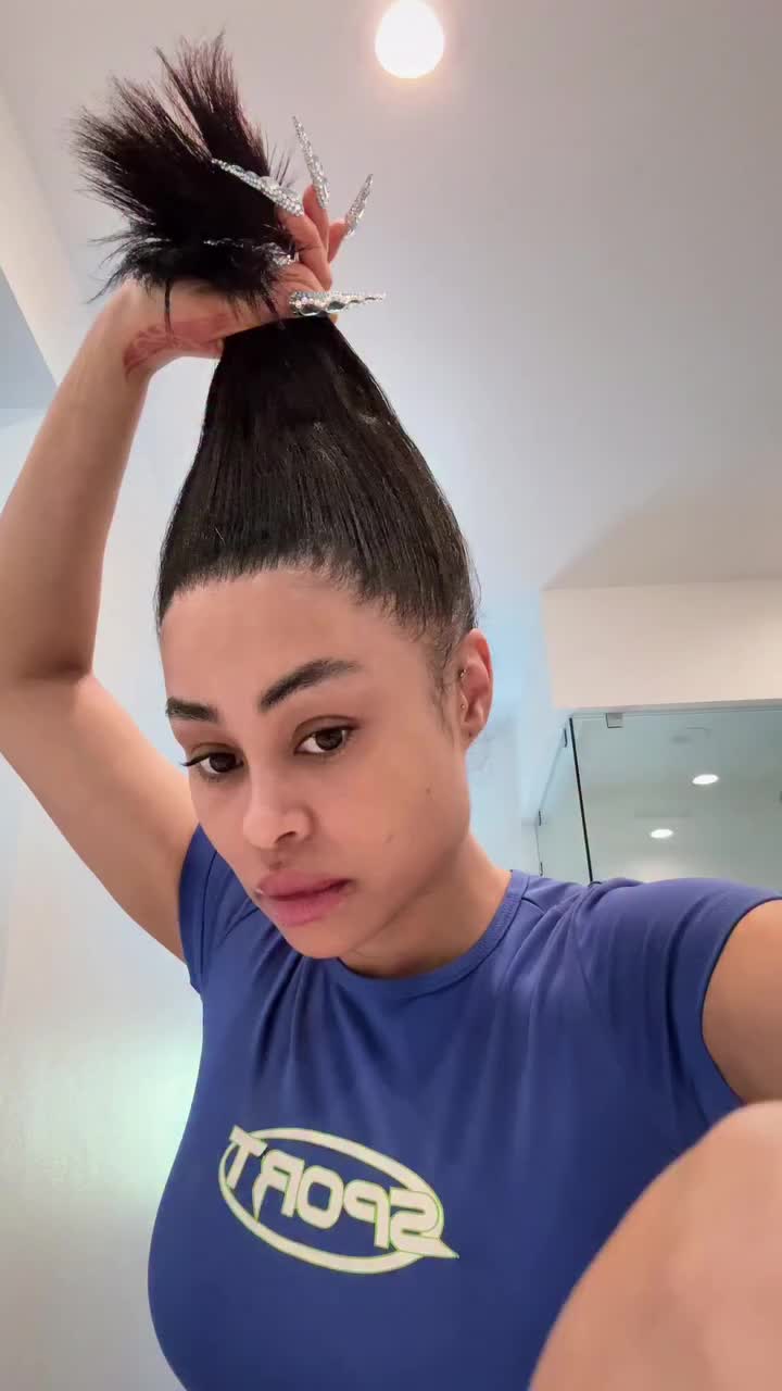 @chynaiconic