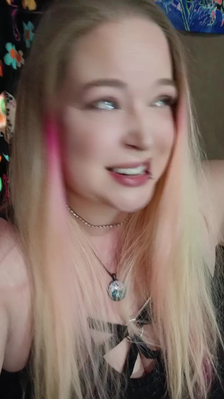 @Amy_Gemini
