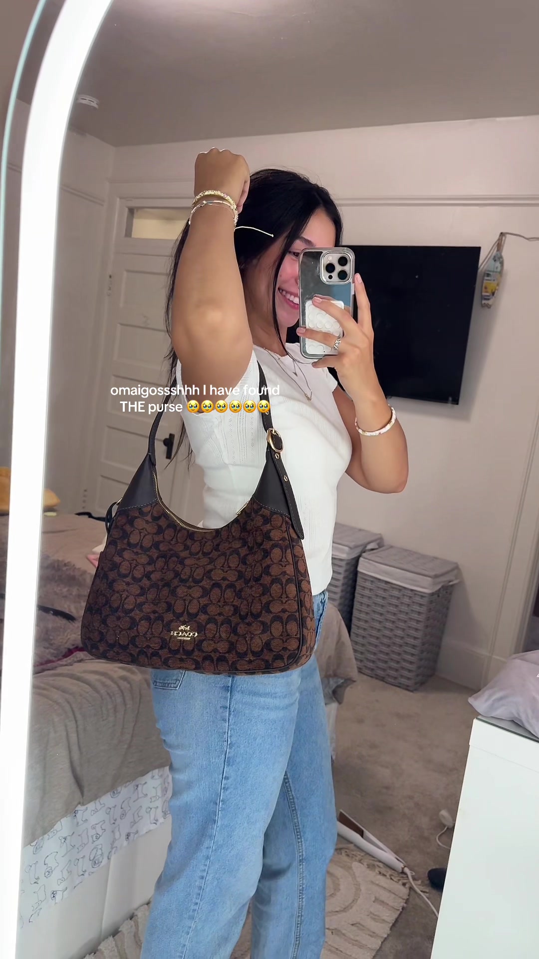 @ᒪIᒪᒪIᗩᑎ ᗷOᑎIᒪᒪᗩ.🦒