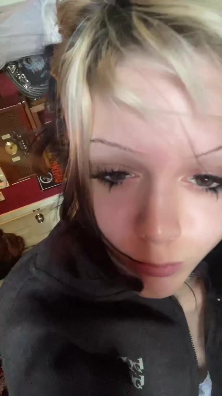 @p1ncushi0nn