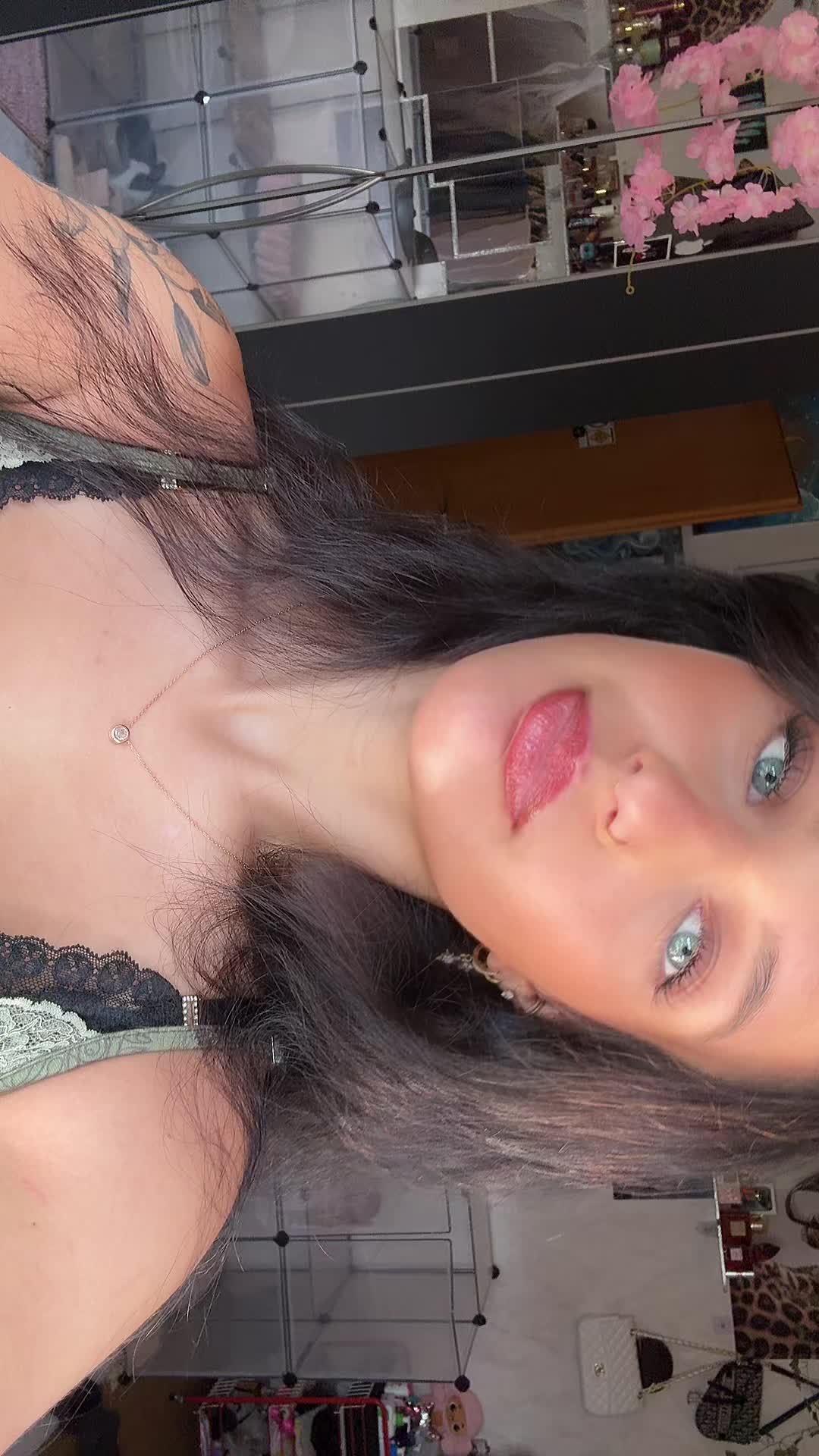 @Iris
