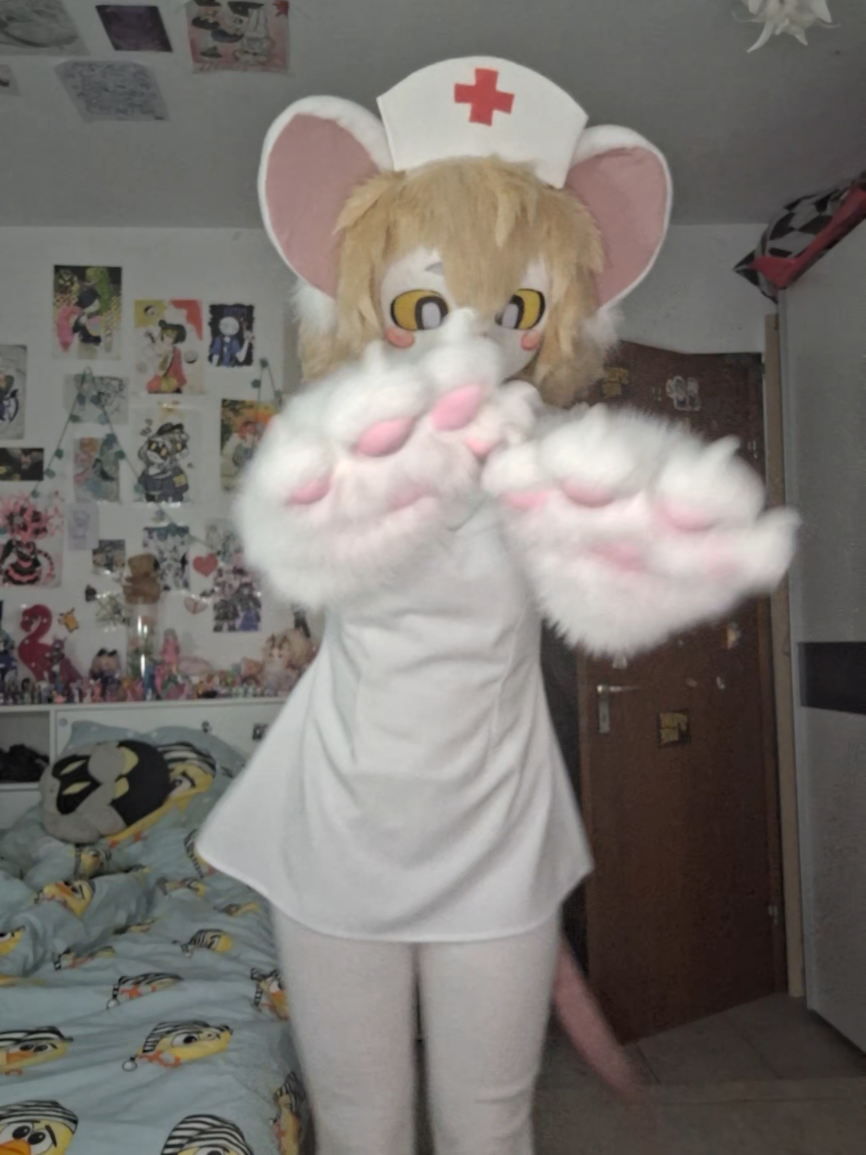 @🌺V&icirc;ƙĄ_V🐯