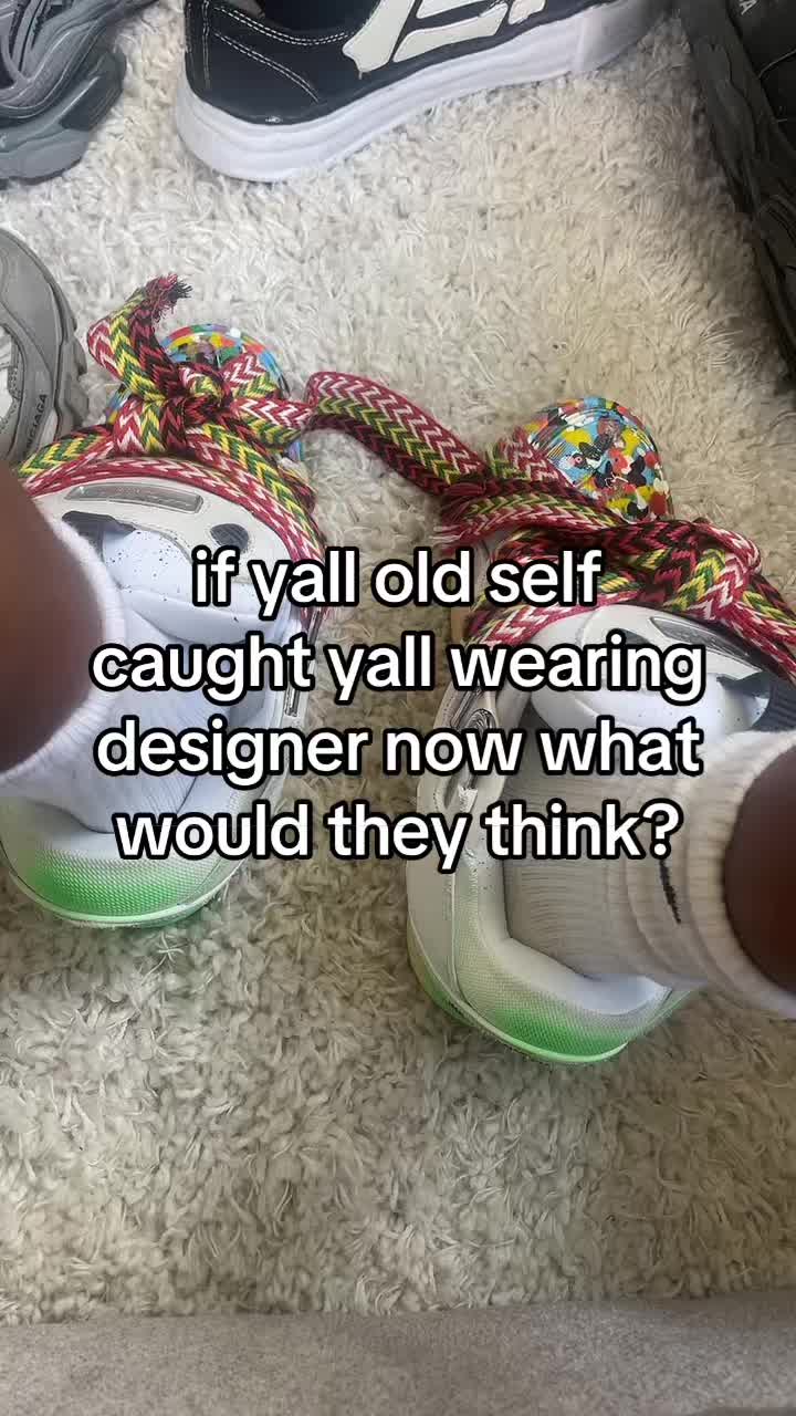 @&reg;️
