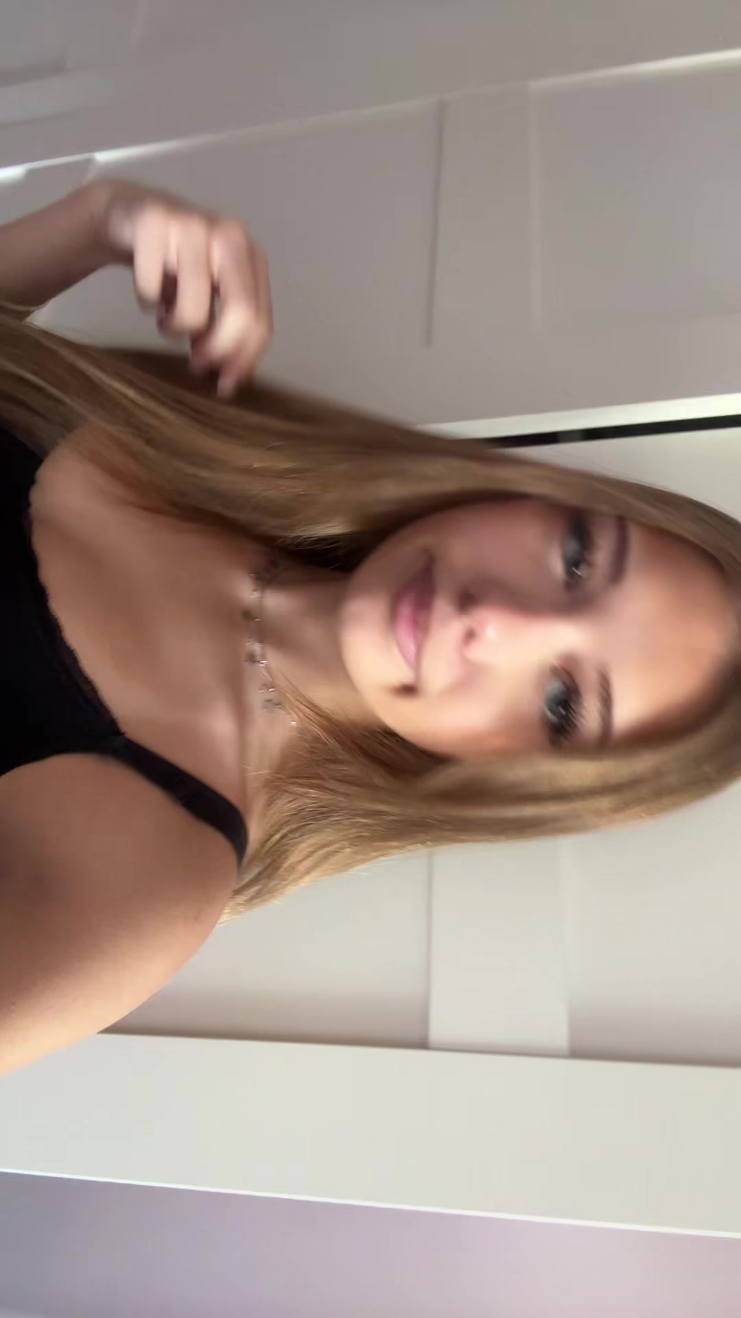 @zuzkajearbuzka