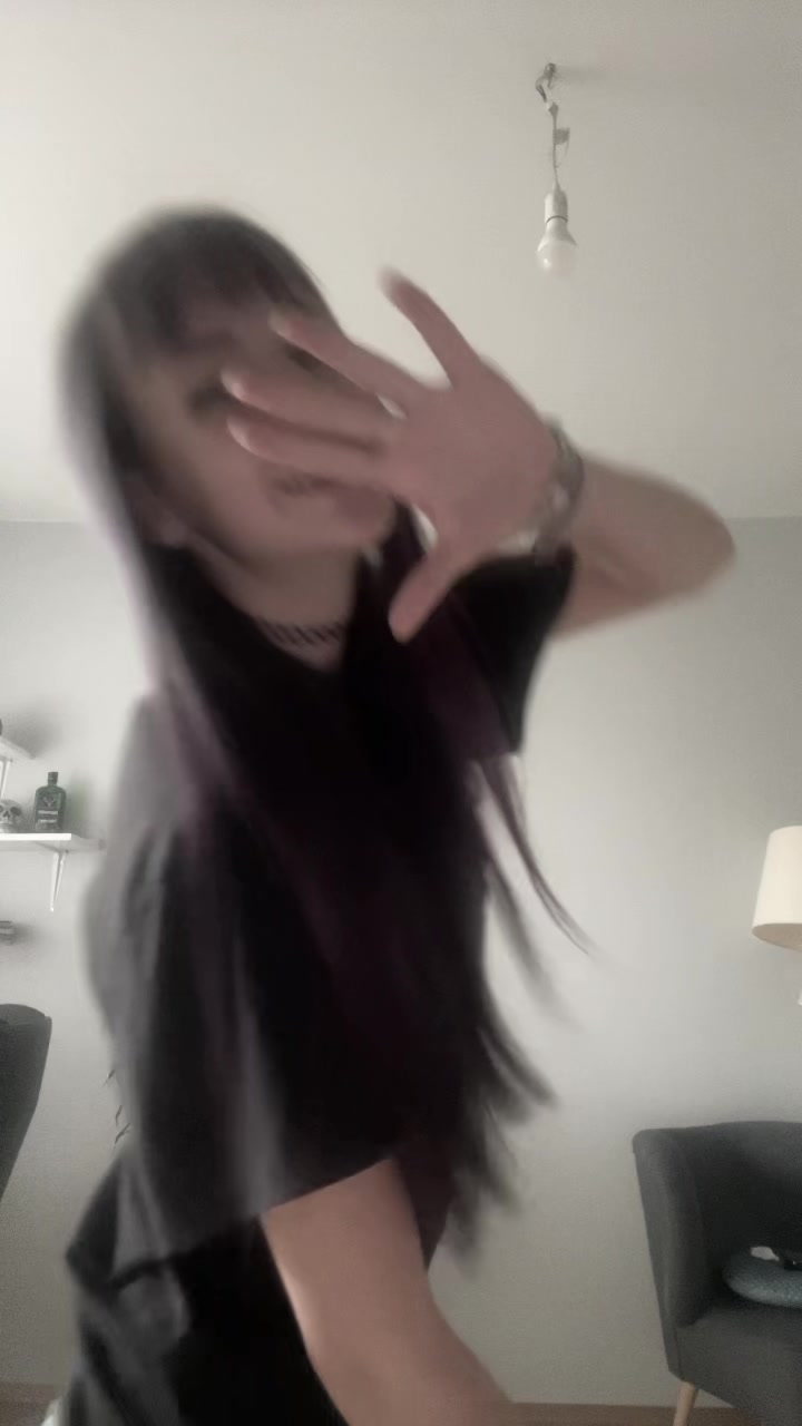 @Кириешка 😝