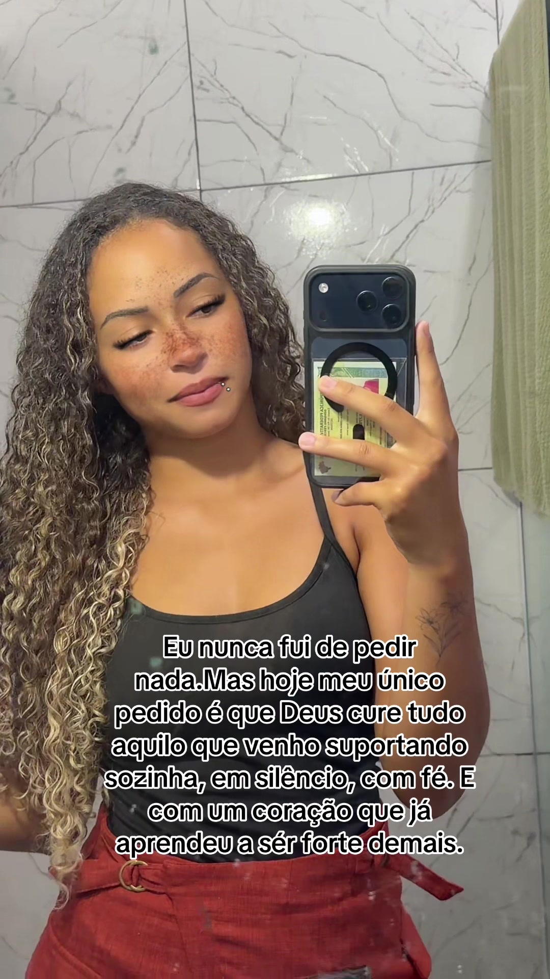 @thayanelisboa703