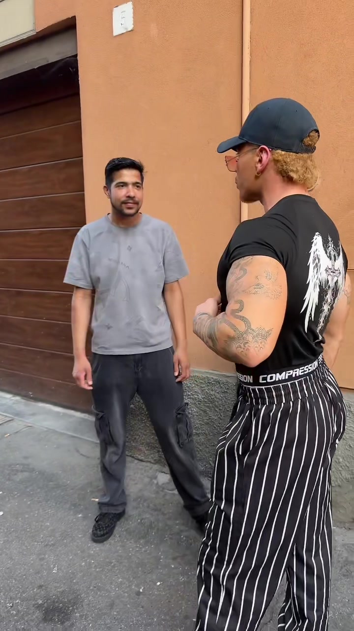 @Alibabakebab x Jonny bravo