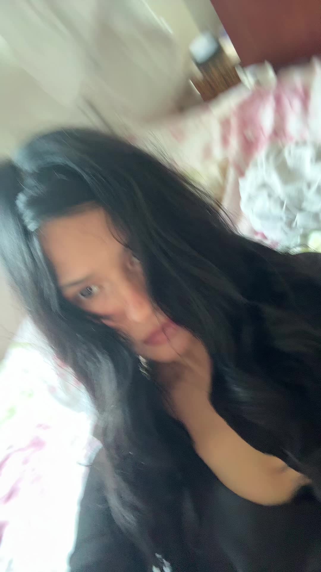 @■