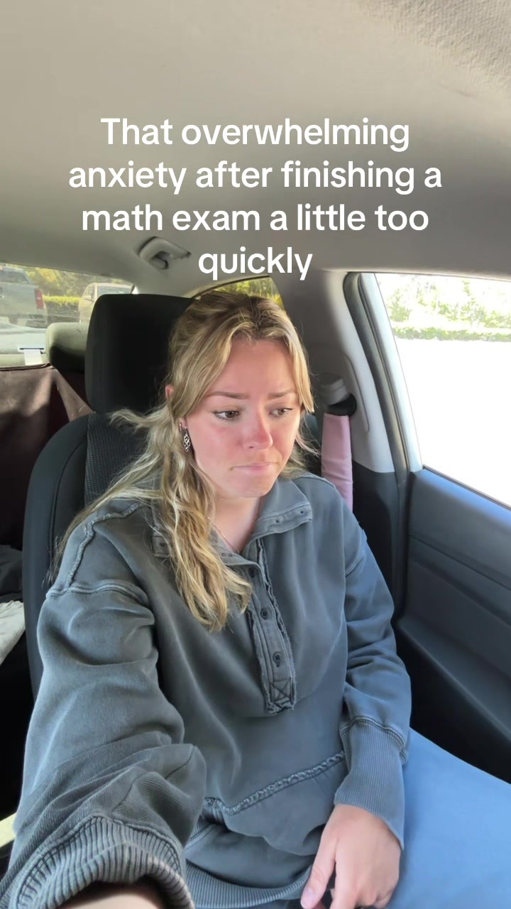 @kayleedbair