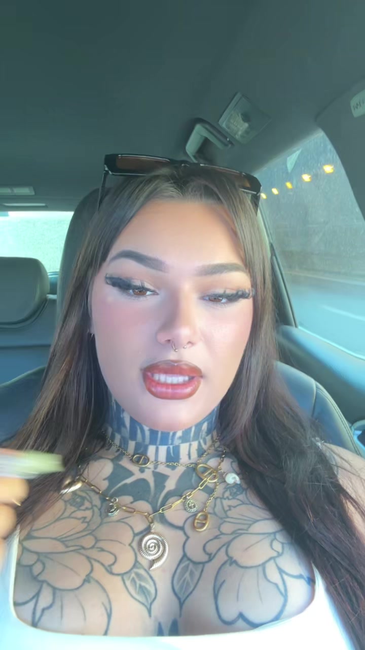 @Baddie_ink