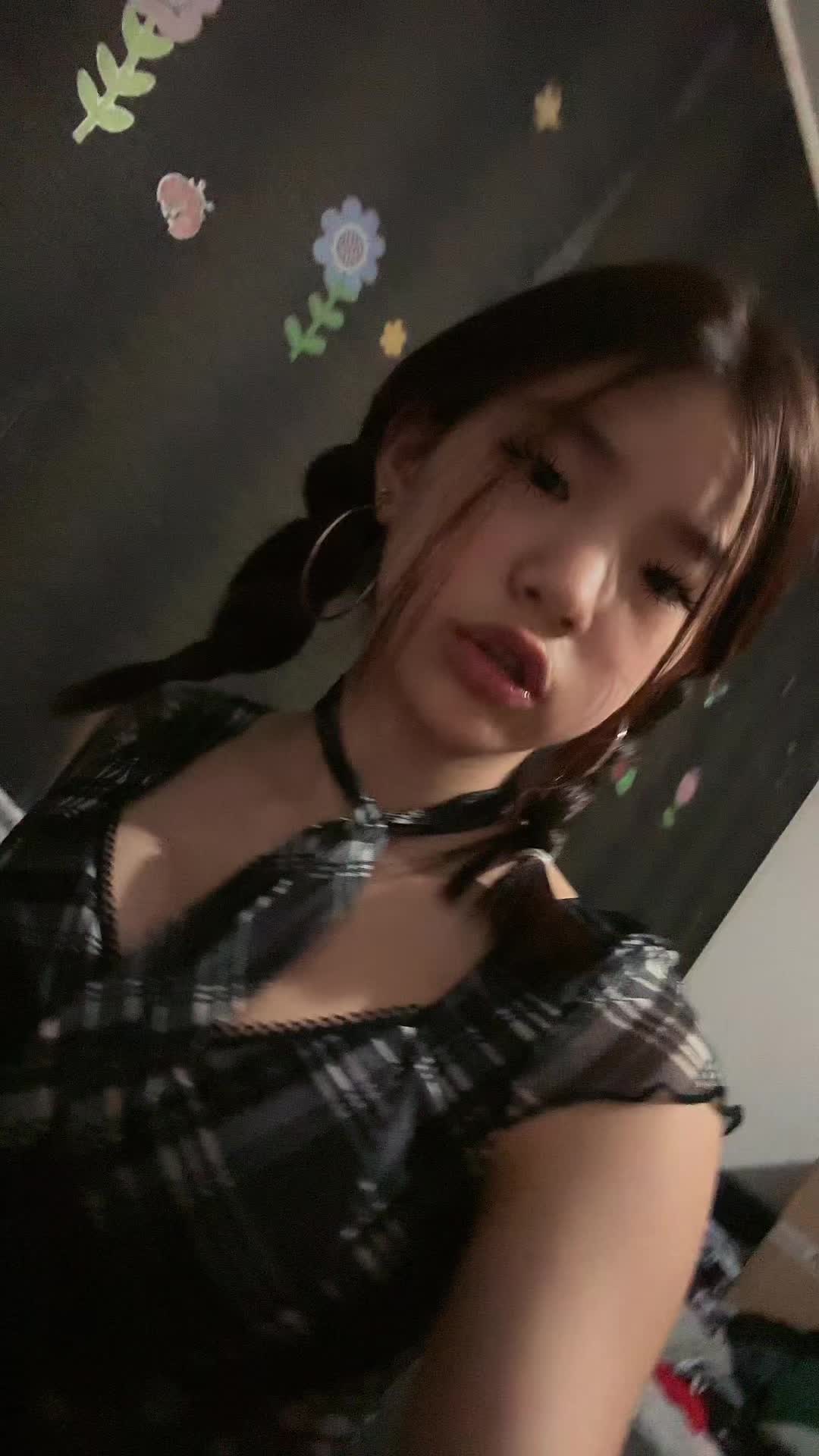 @Julliz