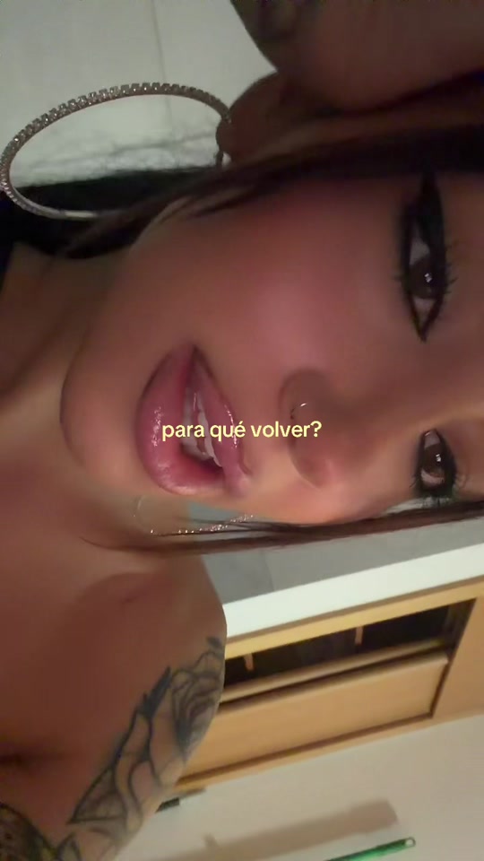 @d3lusi0n4l__