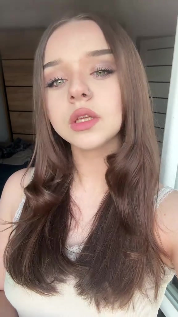 @zuvanxar_