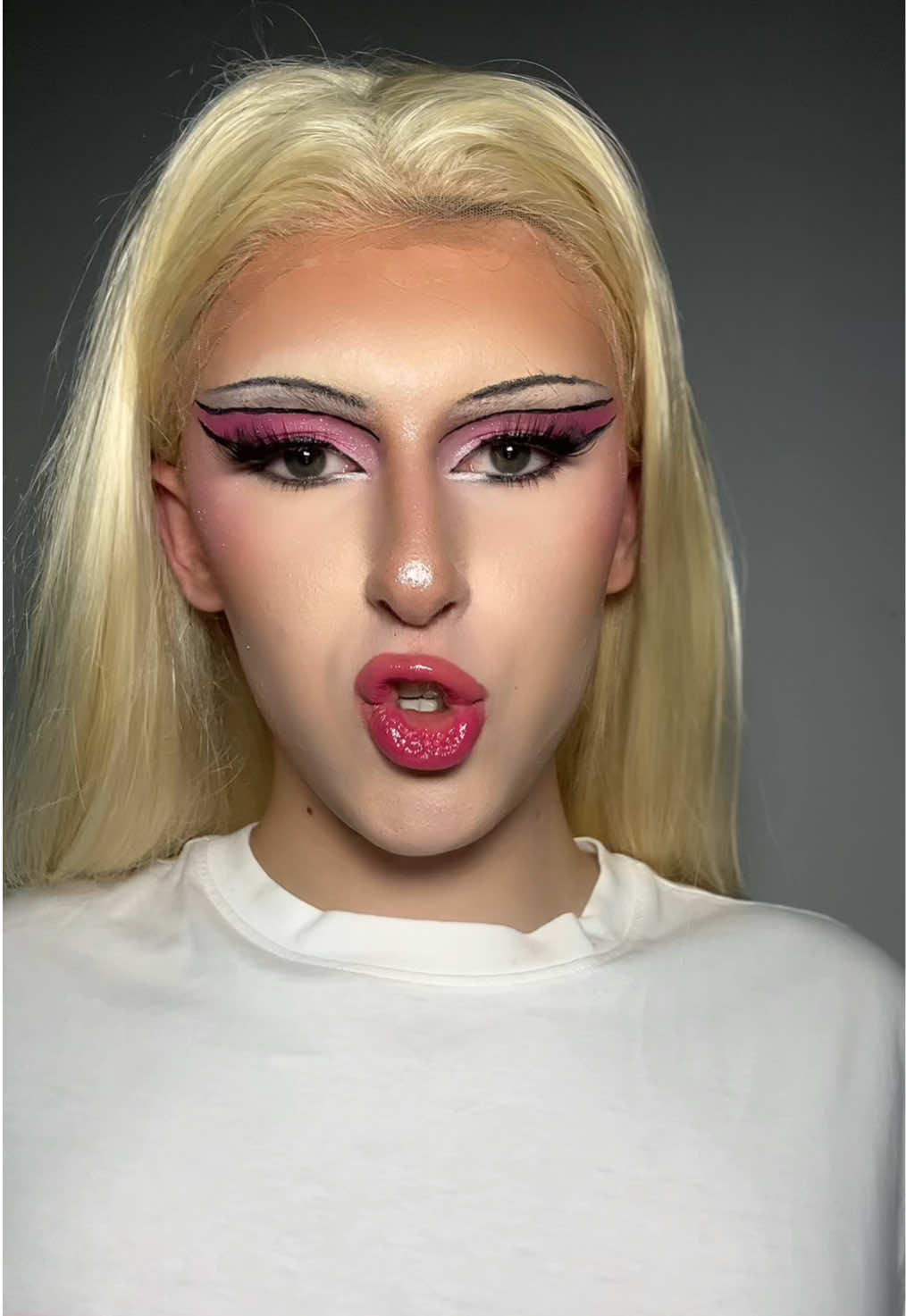 @Antoiiines🎨✨