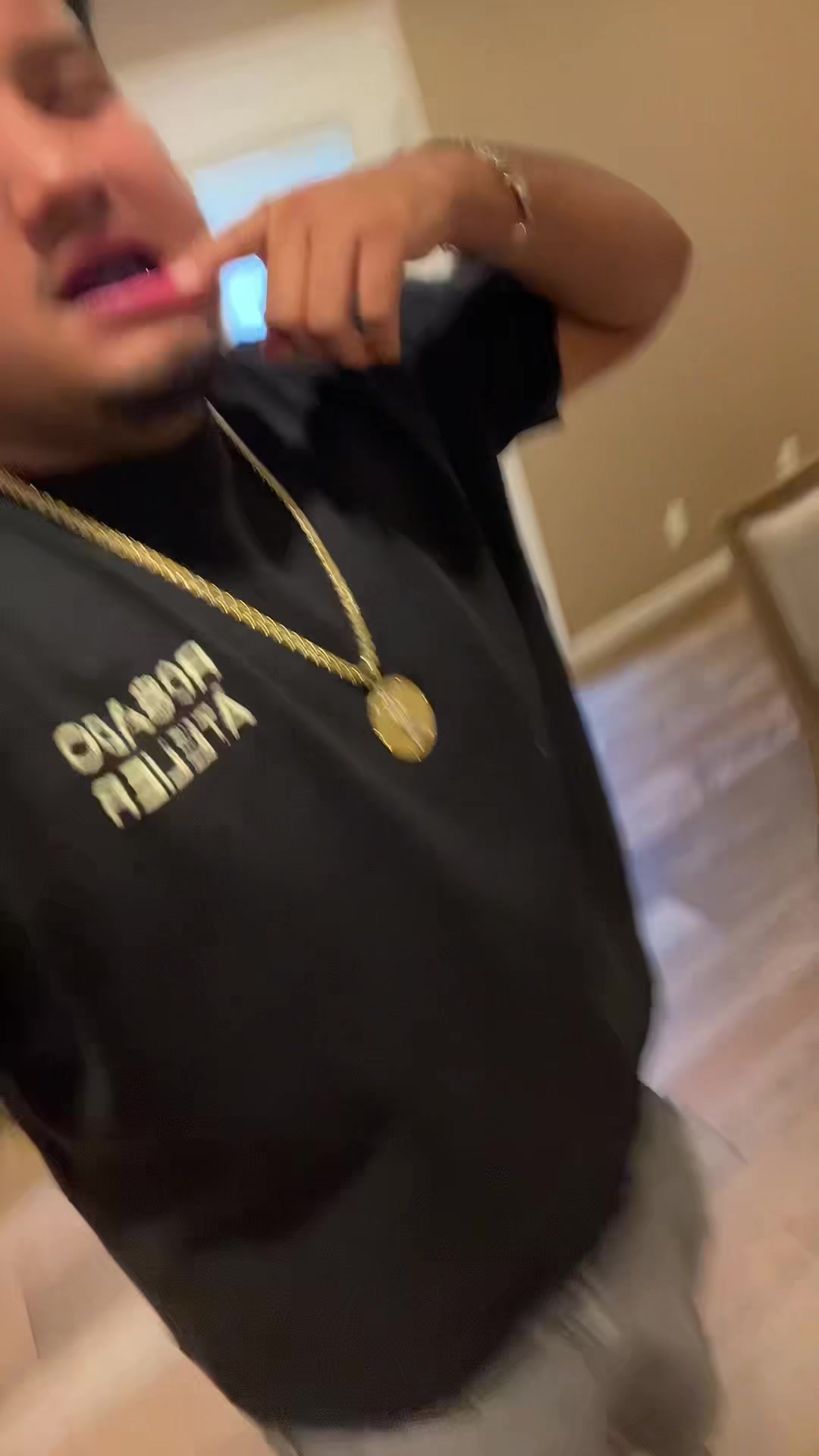 @$