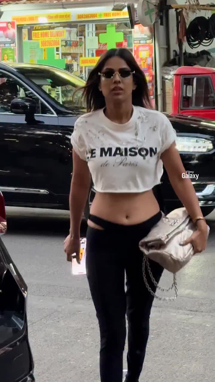 @nia Sharma