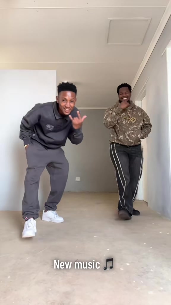 @tebzamohapi6