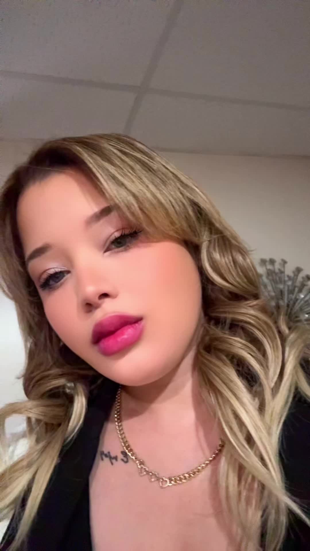 @Larubia1212
