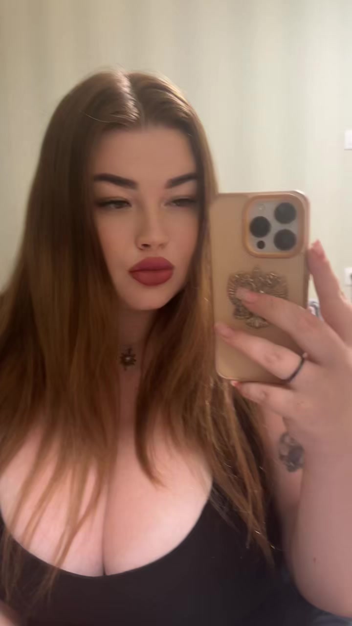 @Qwen💋