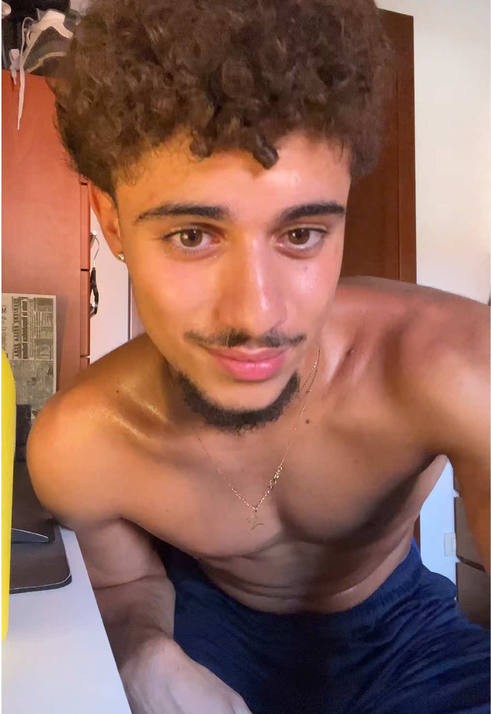 @𝕬𝖒𝖔𝖘 💫