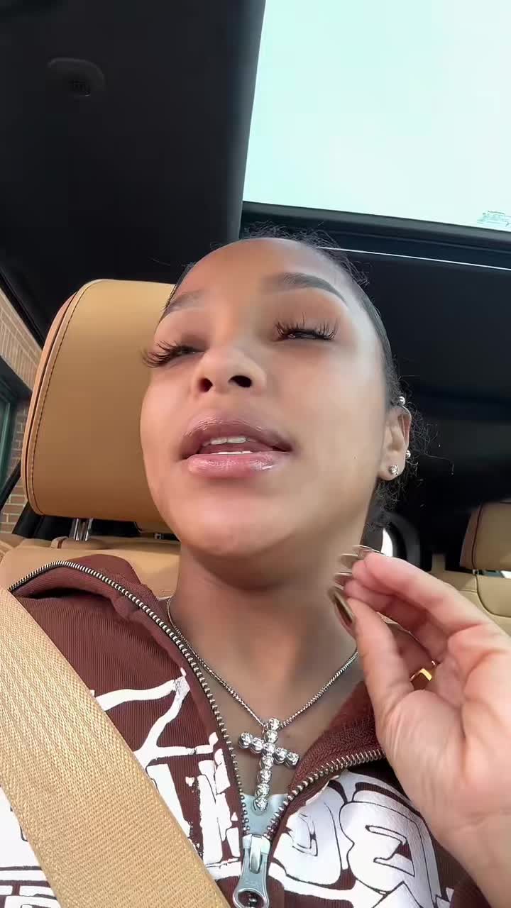 @mrsracqel