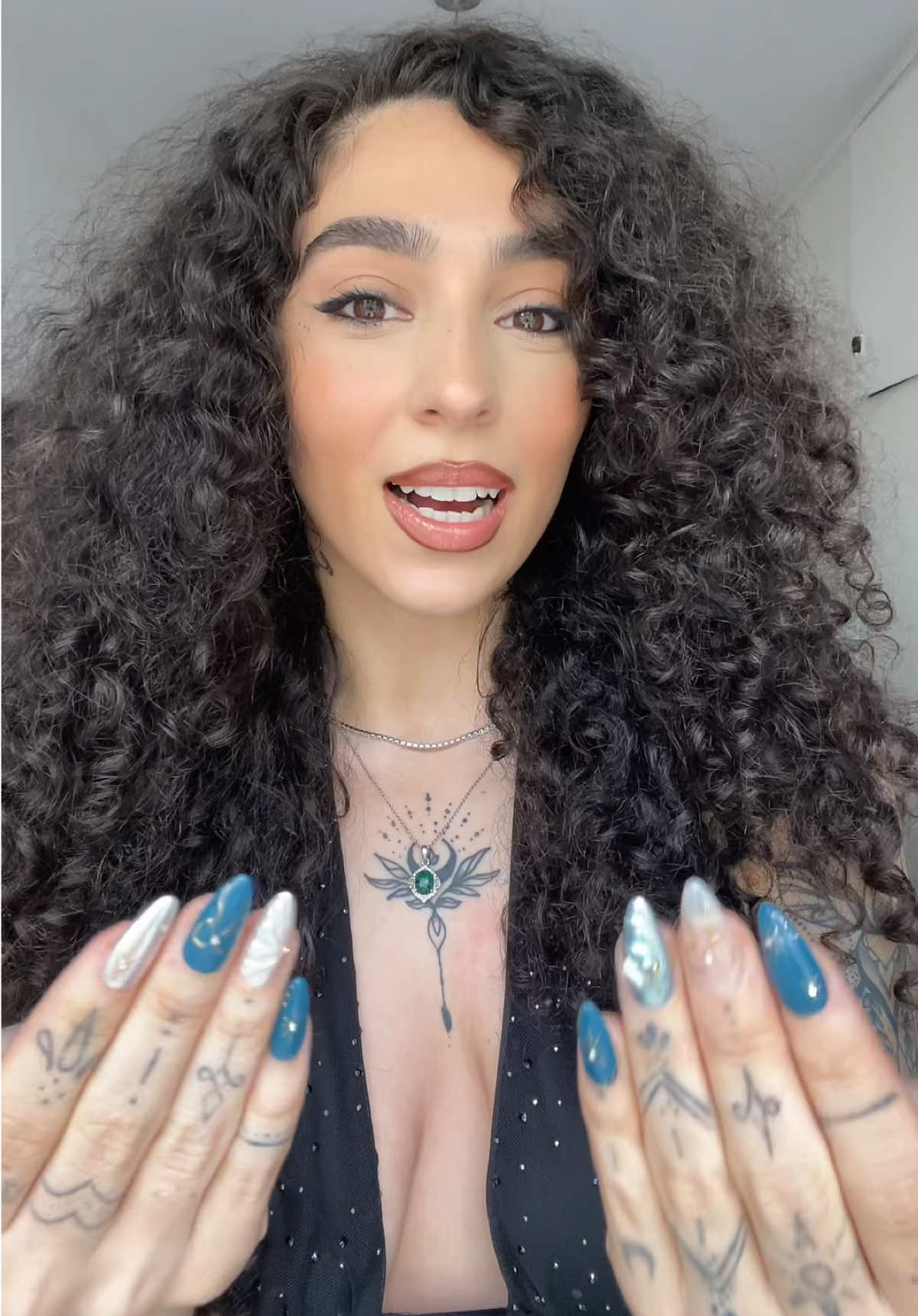 @aleynalolani