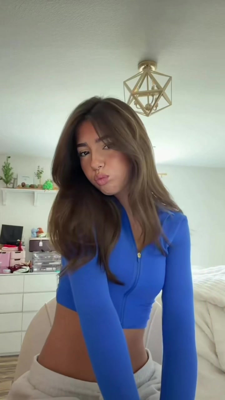 @???