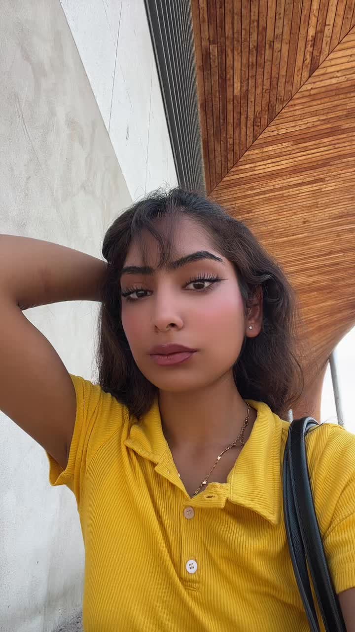 @Anishba 🌺🤍