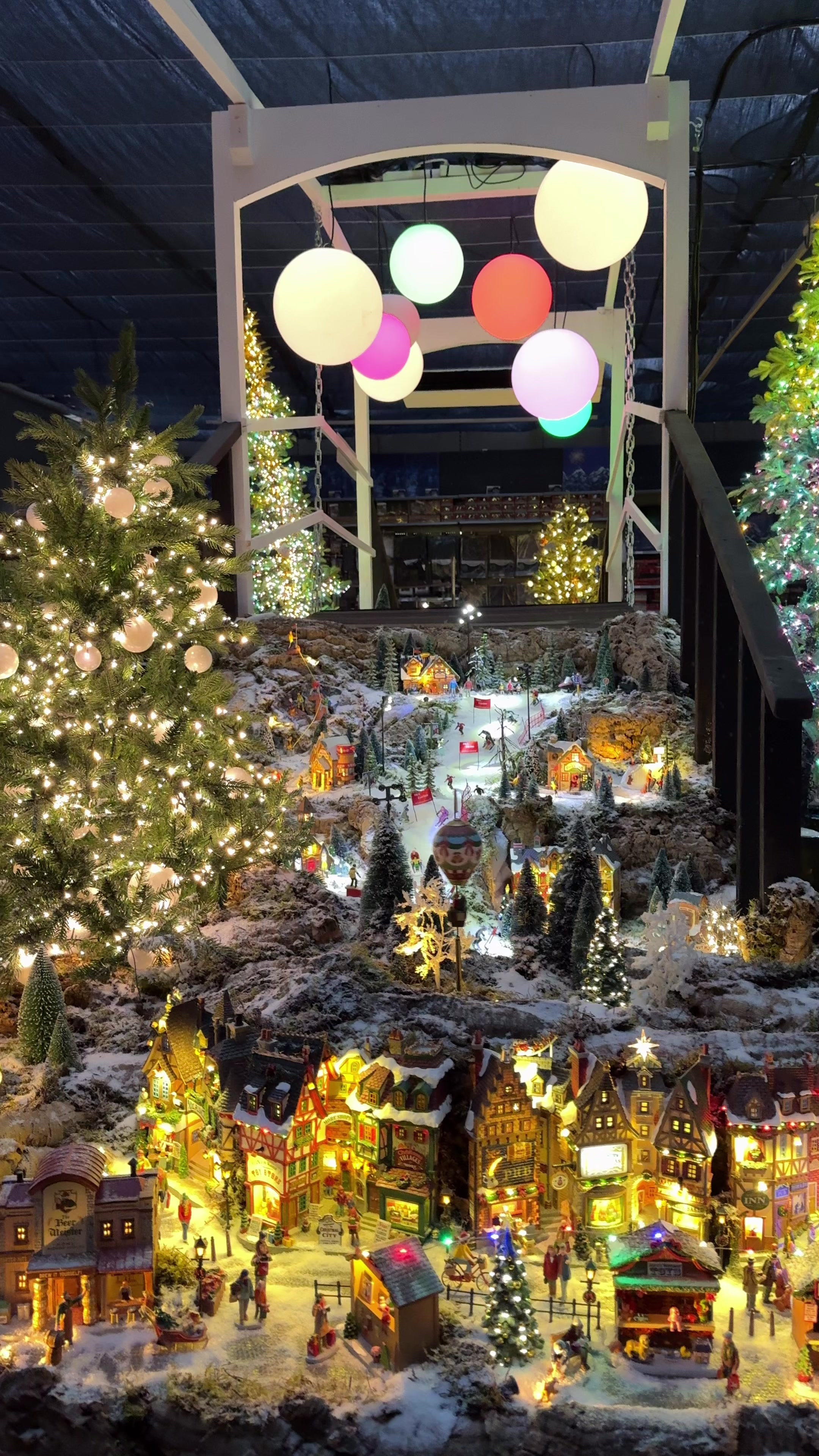 @Mike’s Christmas Village ✨