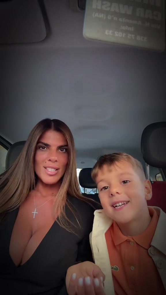 @nunziagiulianoólió
