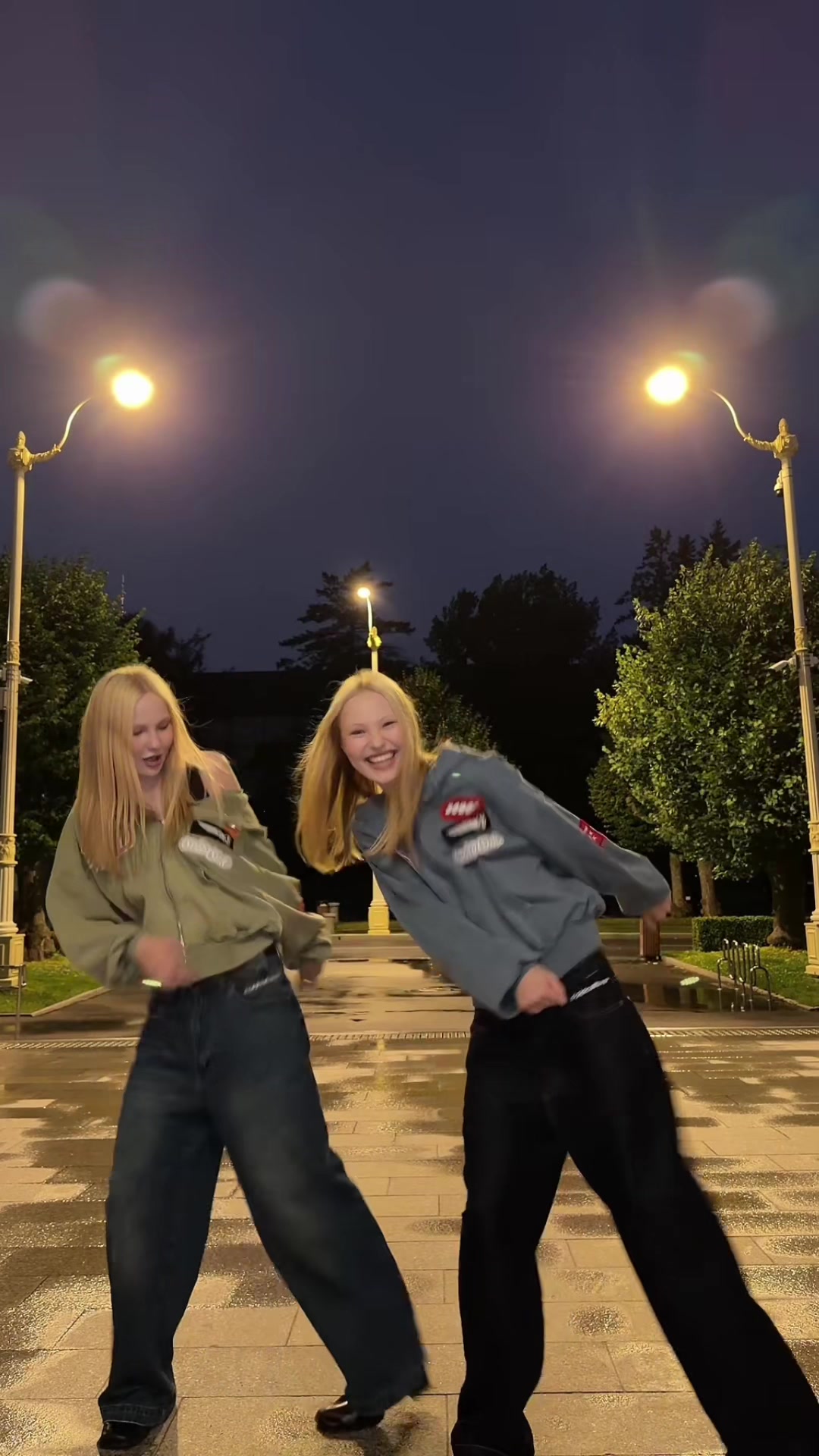 @Evelina & Lola
