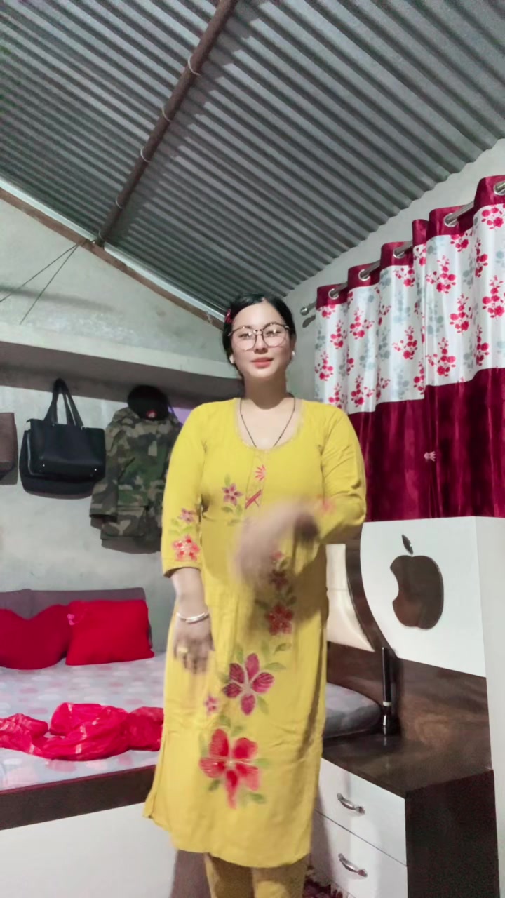 @Magarni————Nani🦋