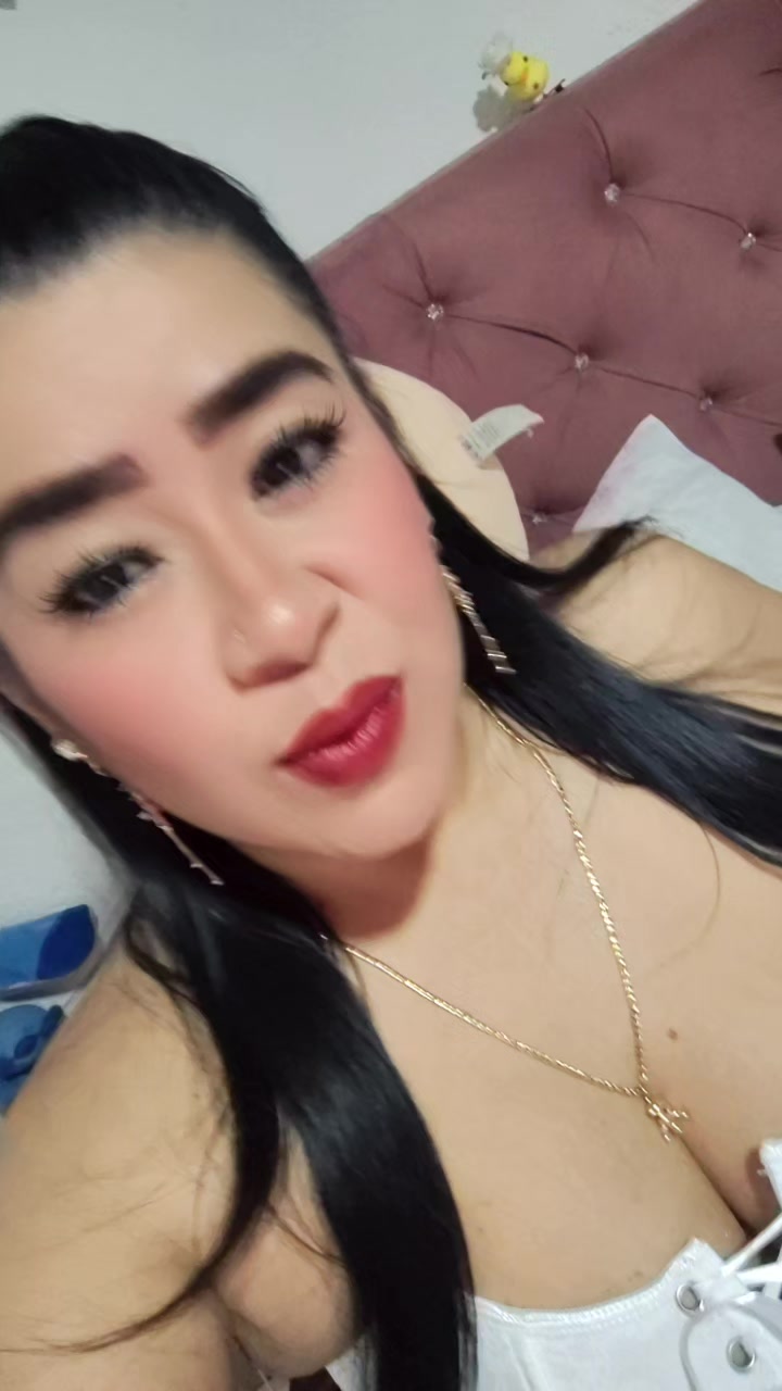 @Paola andrea