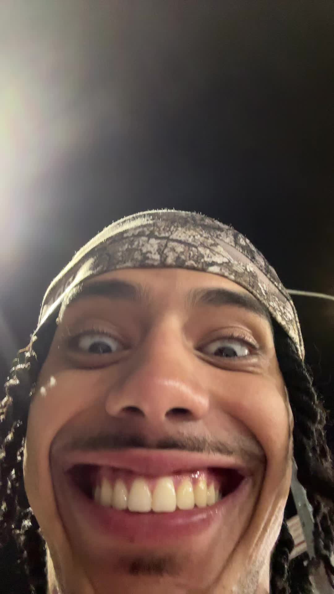 @REL🤮🦋