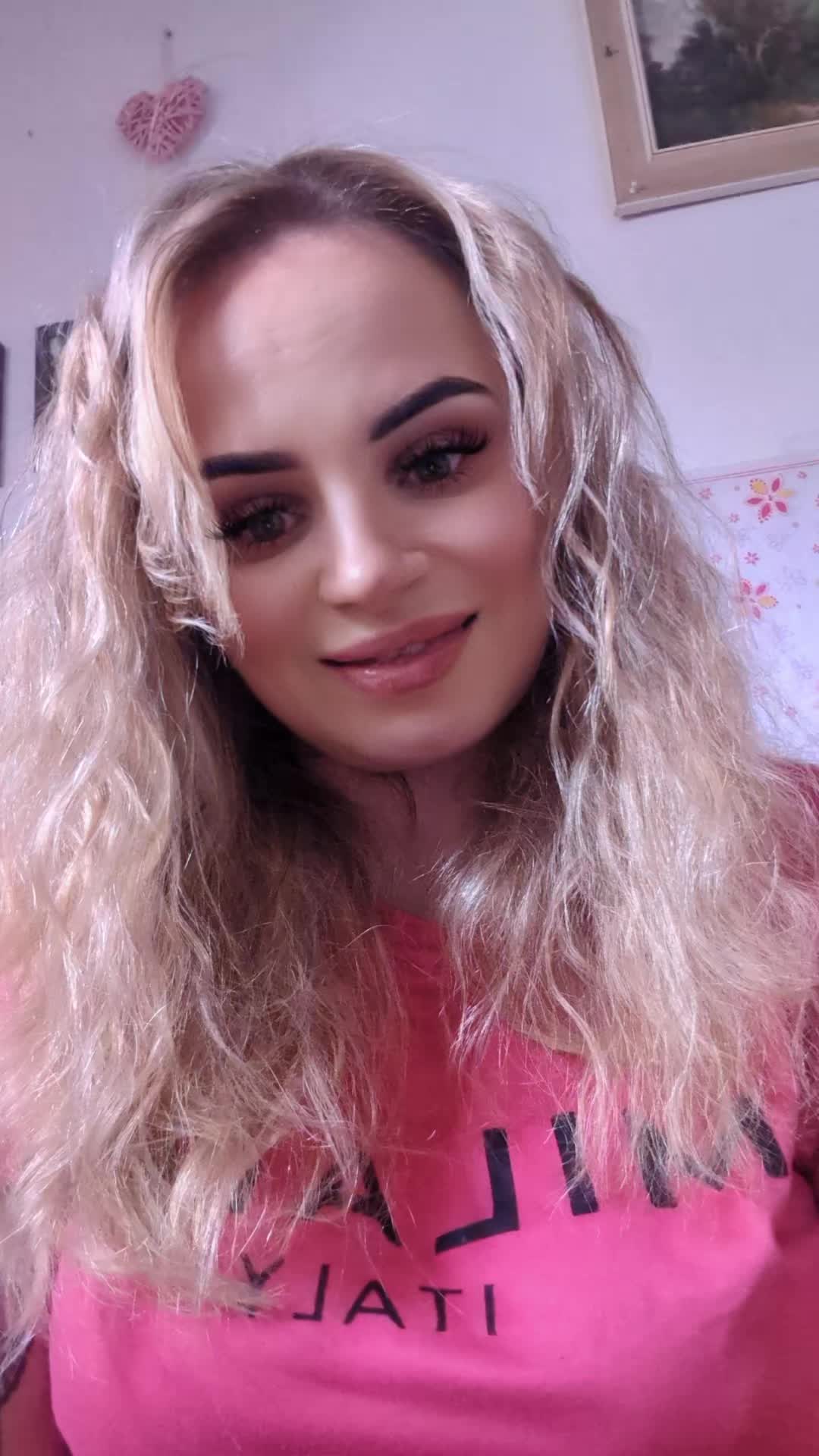 @Paulina Paula 🇩🇪🇩🇪🇵🇱🇵🇱